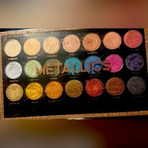 Profusion Metallics Eyeshadow Palette